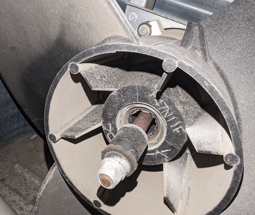 ventilador de bomba de calor roto